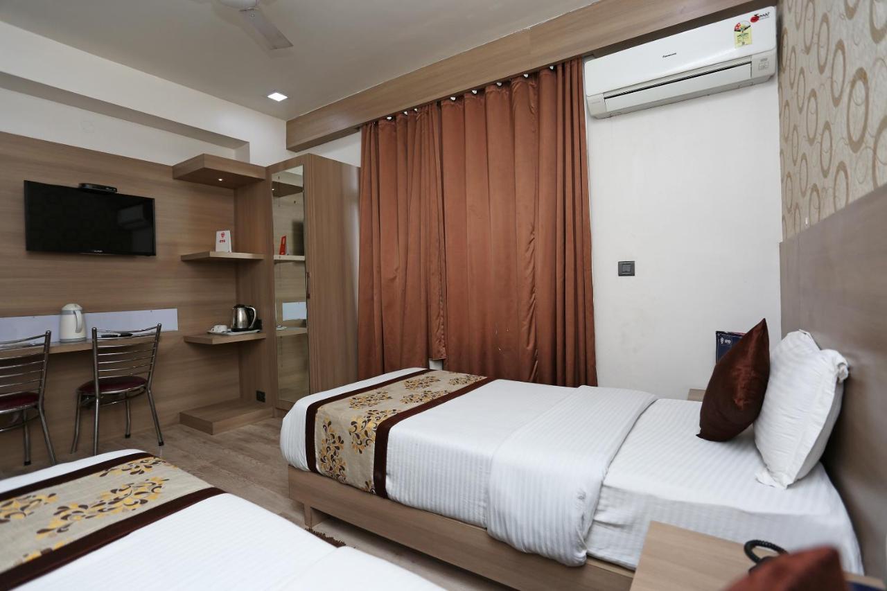 Capital O 5663 Gs Inn Chinhat Exterior foto