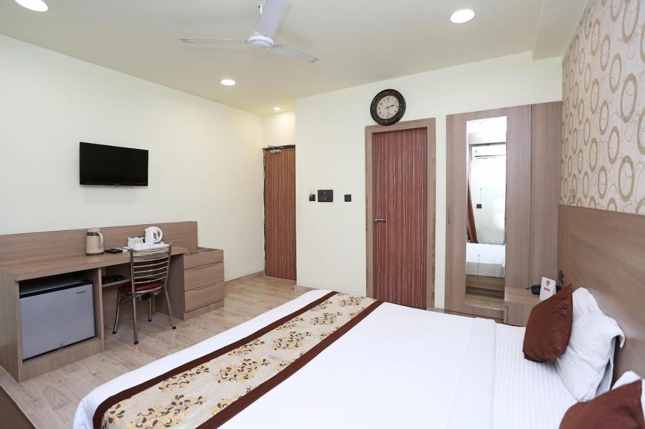 Capital O 5663 Gs Inn Chinhat Exterior foto